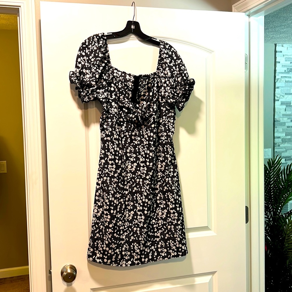Shein black and white flower dress, tie front